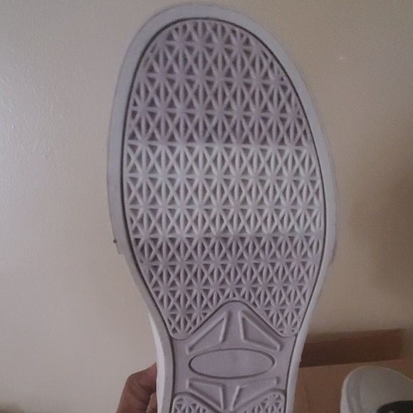 Shoes - Picture 2 of 2